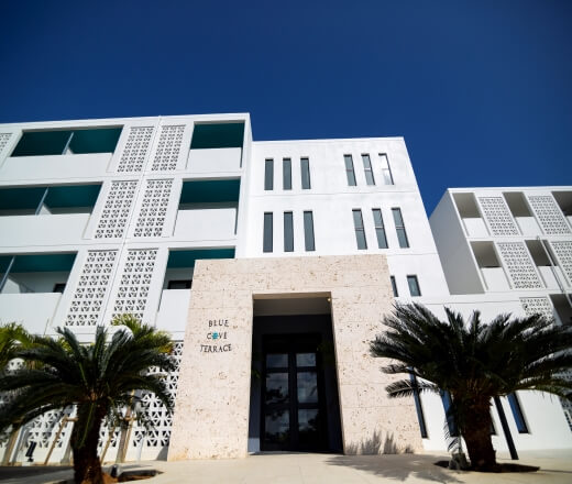 Ｂｌｕｅ　Ｃｏｖｅ　Ｔｅｒｒａｃｅ　　Ｘ　スカイマーク（ＳＫＹＭＡＲＫ）