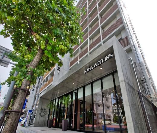 《那覇市内》那覇ウエスト・イン　Ｘ　スカイマーク(SKYMARK)