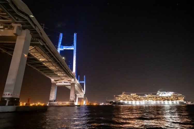 横浜ベイブリッジ