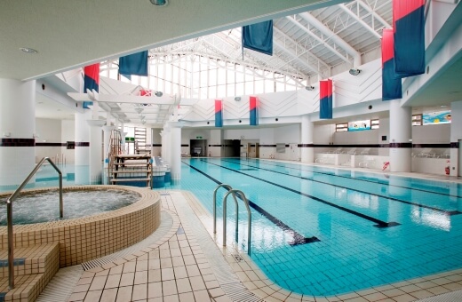 インドアプール